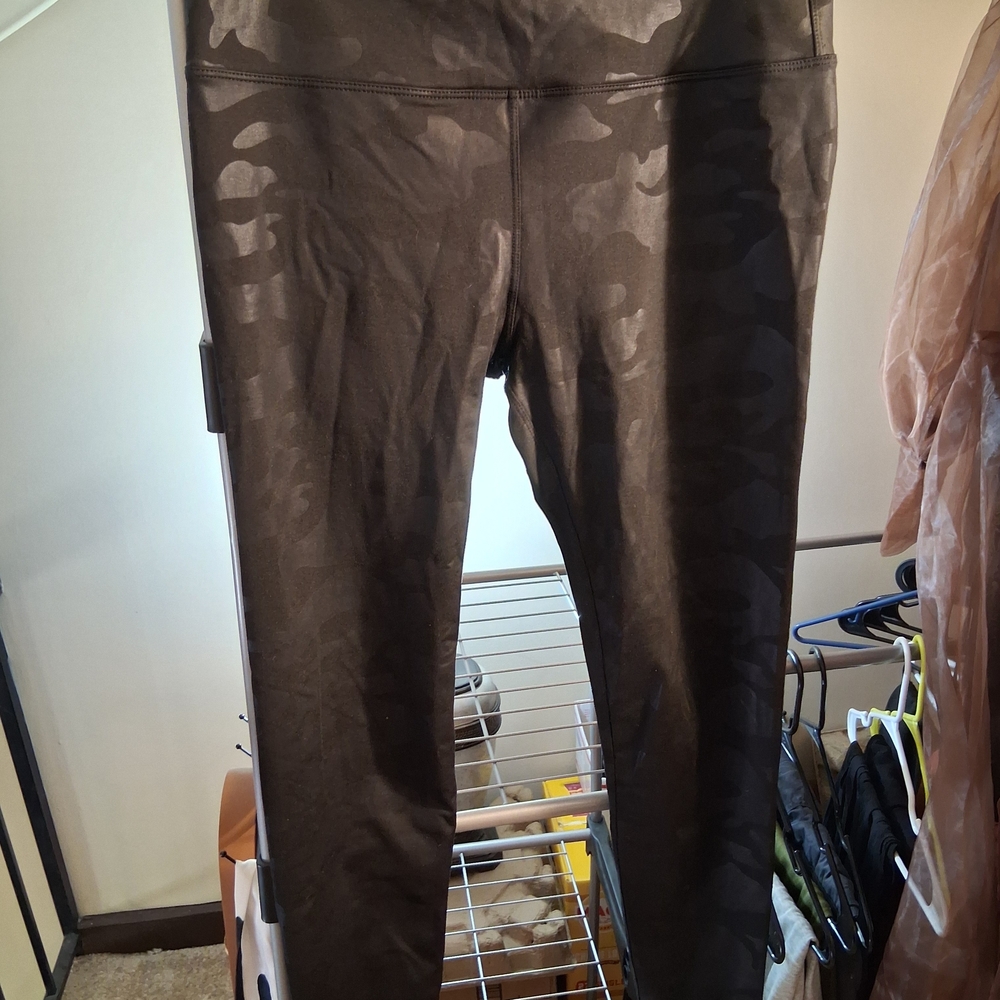 KYODAN Black Camofloge Leggings